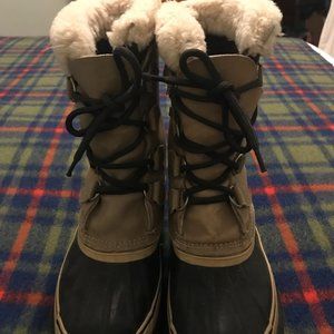 Women's Sorel Caribou Snow Boots Size 6, Made in Canada, Blue/Brown